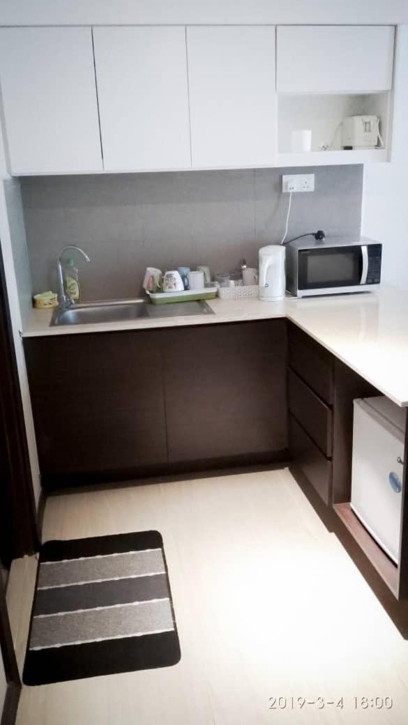Berkat Studio Hotel Kota Bharu Buitenkant foto