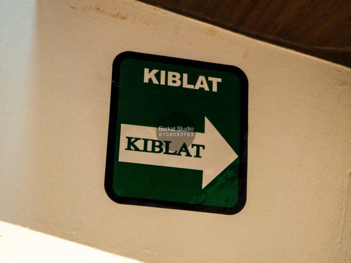 Berkat Studio Hotel Kota Bharu Buitenkant foto